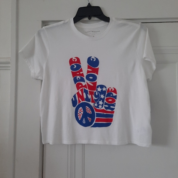 Lucky Brand Tops - Lucky brand Peace sign Tee shirt  size Medium